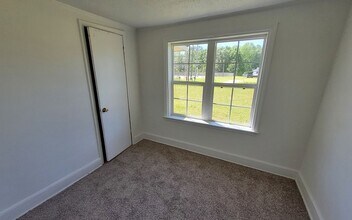 3275 N Kings Hwy in Rembert, SC - Building Photo - Building Photo