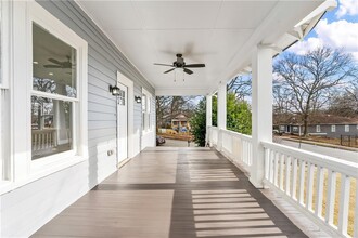 853 Brookline St SW in Atlanta, GA - Building Photo - Building Photo