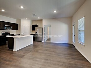 3401 Sweetwater Way in Sherman, TX - Building Photo - Building Photo