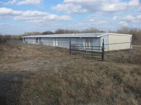 12600 US-82 in Savoy, TX - Building Photo