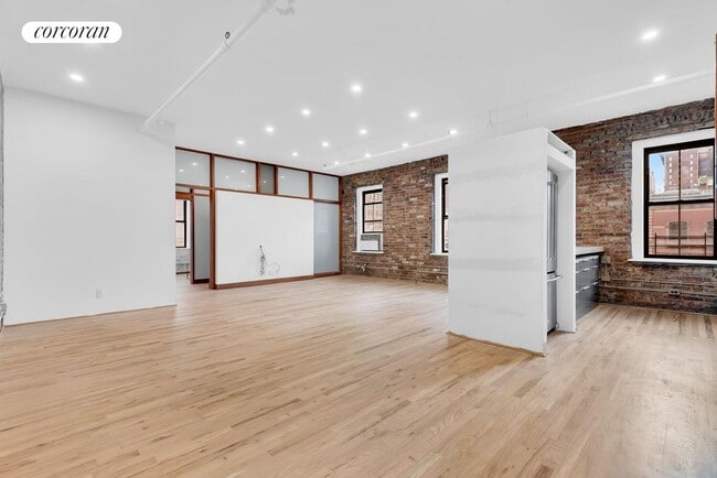 property at 16 Hudson St