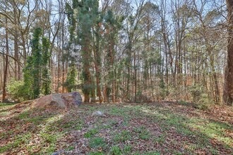 34 Candlelight Ln SW in Atlanta, GA - Building Photo - Building Photo