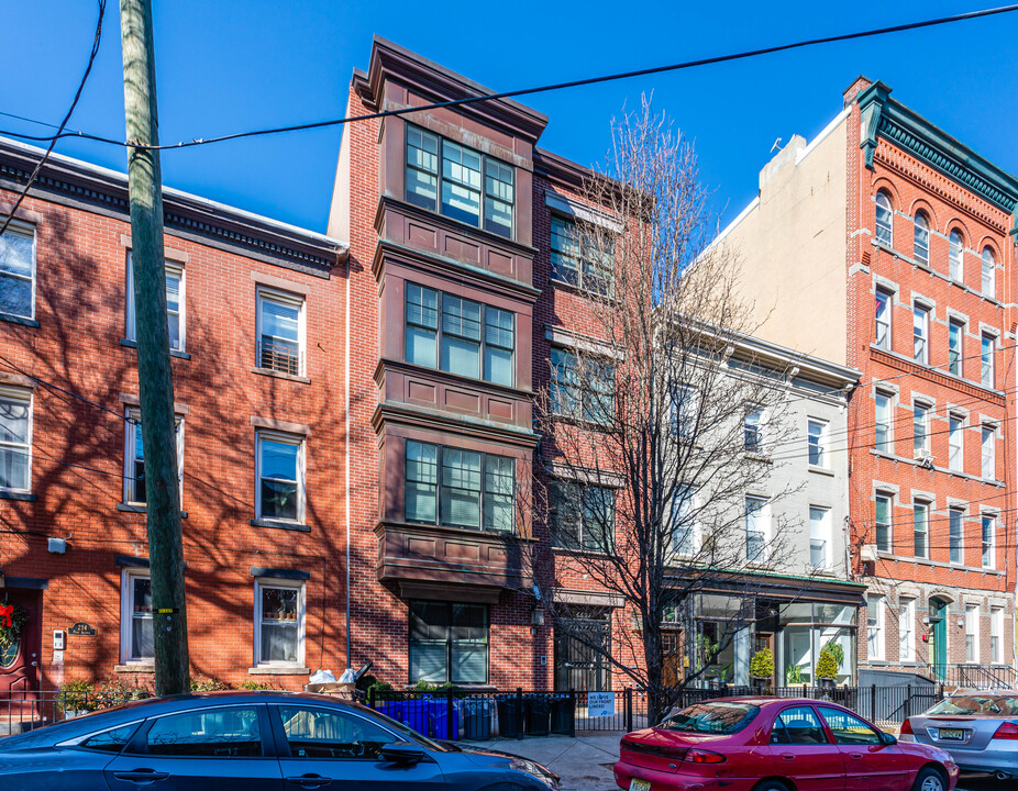 226 Park Ave in Hoboken, NJ - Building Photo