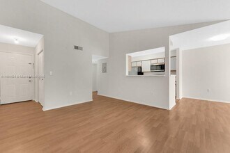 2321 NW 33rd St in Oakland Park, FL - Building Photo - Building Photo