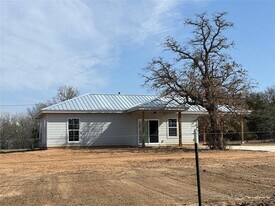 134 Pope Bend N in Cedar Creek, TX - Building Photo