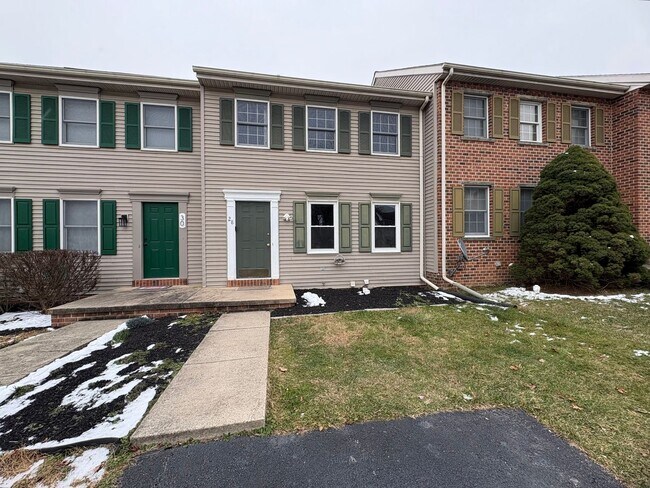 28 Cranfield Ct in Elizabethtown, PA - Building Photo - Building Photo