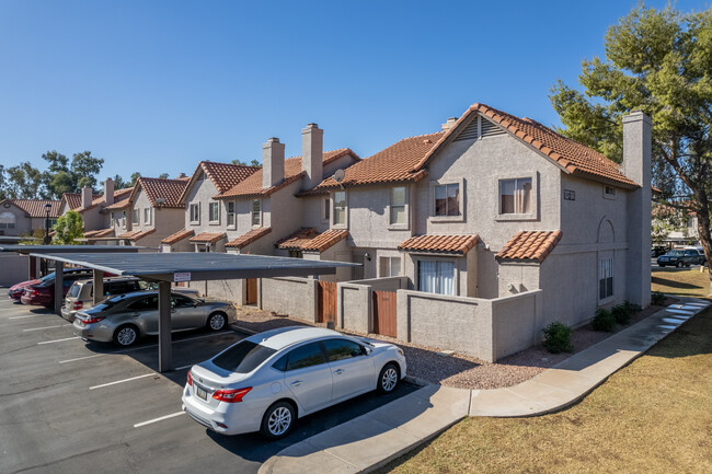 Heather Glen Condominiums in Chandler, AZ - Building Photo - Building Photo