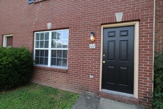 222 Garnet Dr in Nicholasville, KY - Building Photo - Building Photo