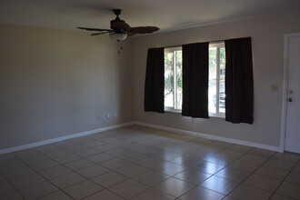 248 SW Cherryhill Rd in Port St. Lucie, FL - Building Photo - Building Photo