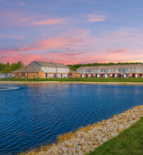 Timber Lakes Apartments in Avon, OH - Foto de edificio - Building Photo