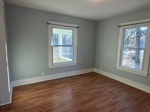 349 W Illinois Ave in Aurora, IL - Building Photo - Building Photo