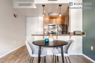 8601 Lincoln Blvd in Los Angeles, CA - Building Photo - Building Photo