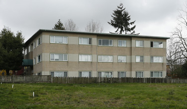 Gregory Apartments in New Westminster, BC - Building Photo - Building Photo