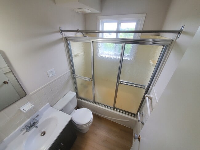 9 Connaught Ave in Moncton, NB - Building Photo - Building Photo