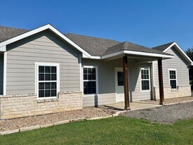 2312 CR 314 in Cleburne, TX - Building Photo