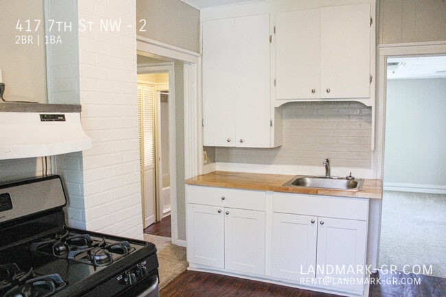 417 7th St NW in Grand Rapids, MI - Building Photo - Building Photo