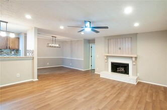 126 Warm Springs Cir in Roswell, GA - Building Photo - Building Photo