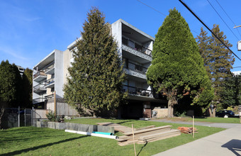 815 5th Ave in New Westminster, BC - Building Photo - Building Photo