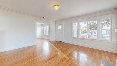 1436 S Norton Ave in Los Angeles, CA - Building Photo - Building Photo