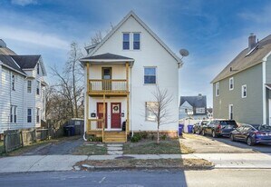 146 Allen St in Springfield, MA - Building Photo