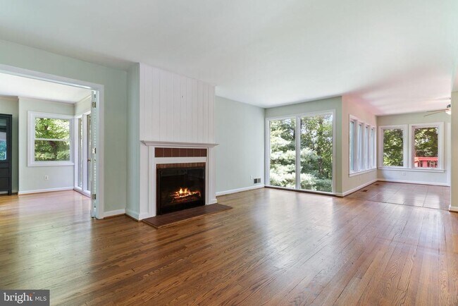property at 2206 N Taft St