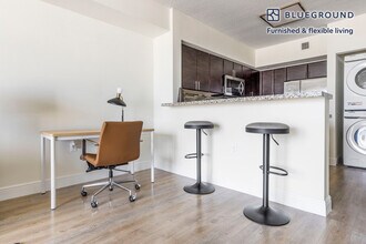 987 SW 37th Ave in Miami, FL - Building Photo - Building Photo