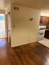 1005 Cedarcroft Rd, Unit Cedarcroft Apt #2 in Baltimore, MD - Foto de edificio - Building Photo