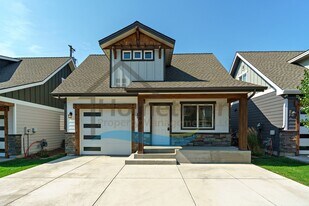 1349 Sadee Ln in Coeur d'Alene, ID - Building Photo