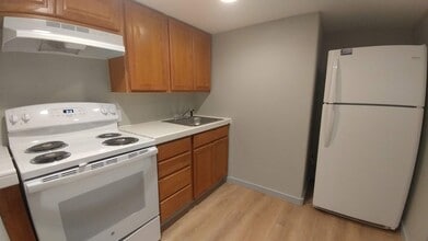 2107 S Ainsworth Ave in Tacoma, WA - Building Photo - Building Photo