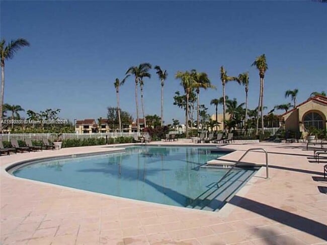 651 Lyons Rd, Unit 10201 in Coconut Creek, FL - Building Photo - Building Photo