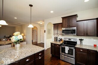 345 Cliffhaven Cir in Newnan, GA - Building Photo - Building Photo