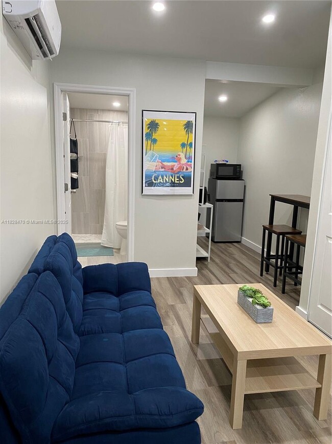 property at 11121 SW 46th St
