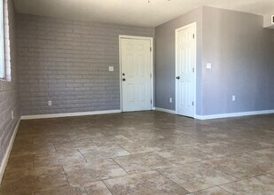 1132 E 26th St in Tucson, AZ - Foto de edificio - Building Photo