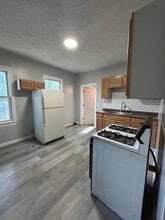 1582 E 49th St in Cleveland, OH - Building Photo - Building Photo