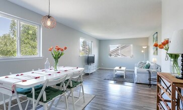 14344 Stone Ave N in Seattle, WA - Building Photo - Building Photo