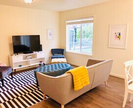 17135 Beers Ave in Sandy, OR - Building Photo - Building Photo