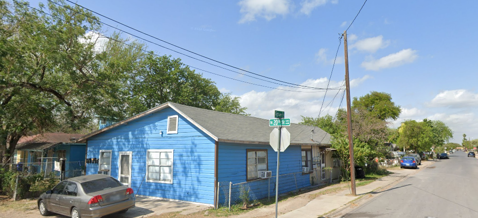 525 N 20th St in McAllen, TX - Building Photo