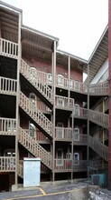 Weston Terrace in Manchester, NH - Foto de edificio - Building Photo