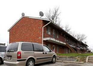 Anderson Apartments in Akron, OH - Building Photo - Building Photo