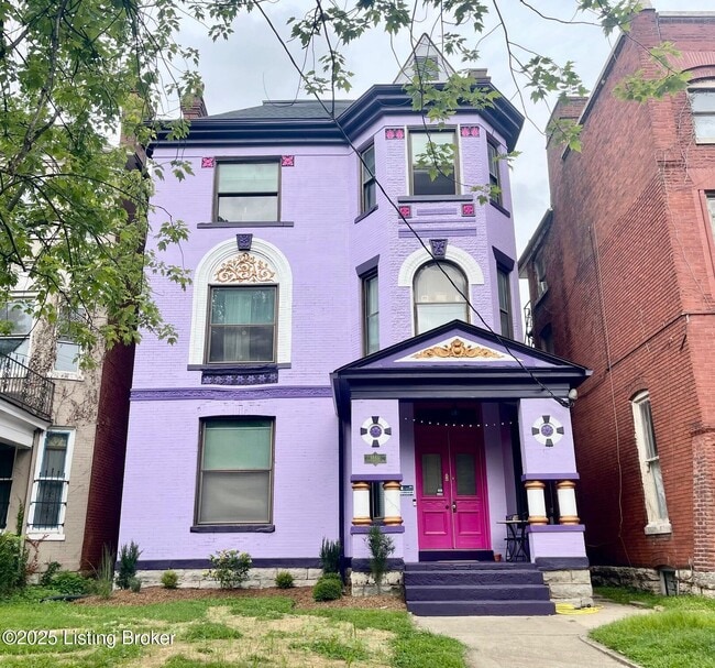 property at 1440 S 4th St