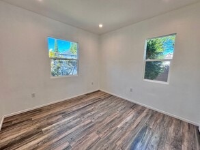 3774 S Gramercy Pl in Los Angeles, CA - Building Photo - Building Photo