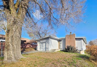 302 N Argonne Rd in Spokane Valley, WA - Building Photo - Building Photo