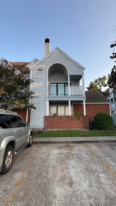 14550 Fonmeadow Dr in Houston, TX - Foto de edificio