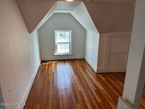 608 Park Pl Ave-Unit -3 in Bradley Beach, NJ - Building Photo - Building Photo