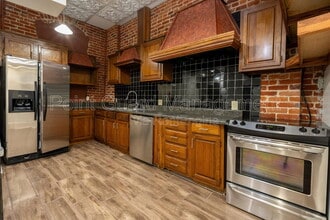 518 E Douglas Ave in Wichita, KS - Building Photo - Building Photo