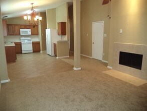 2903 Windy Hollow Ln in Dickinson, TX - Building Photo - Building Photo