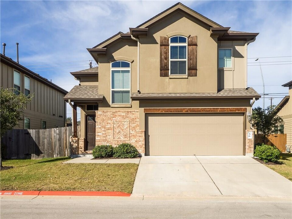 7233 Menchaca Rd in Austin, TX - Building Photo