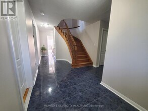 700 Peter Robertson Blvd in Brampton, ON - Building Photo - Building Photo