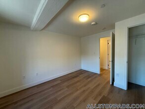 1079 Commonwealth Ave in Boston, MA - Building Photo - Building Photo