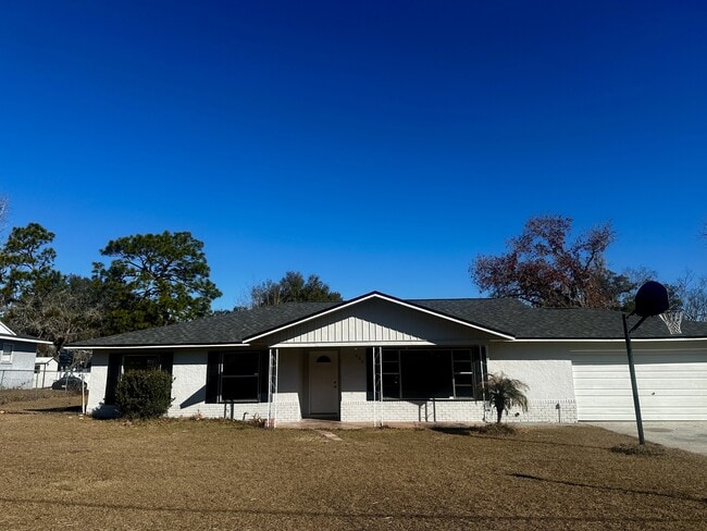 property at 606 Water Rd